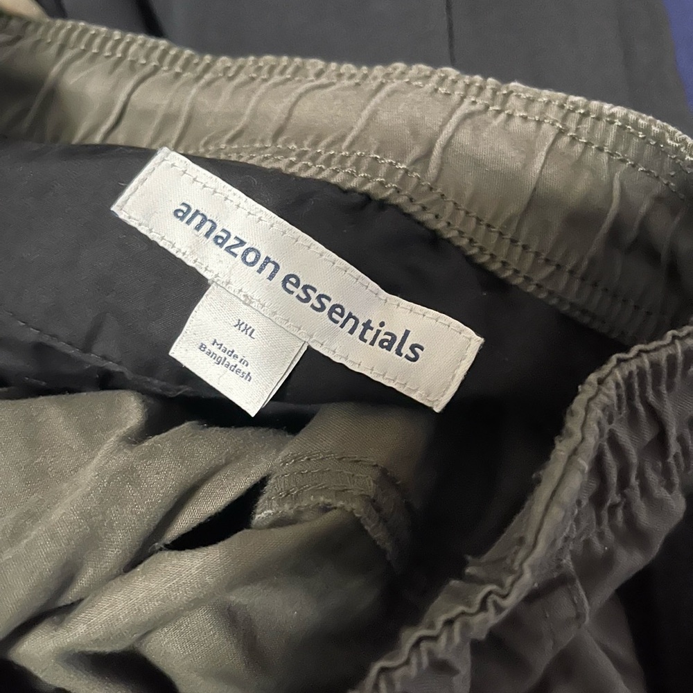 9 pair pants/shorts XXL - Picture 3 of 15